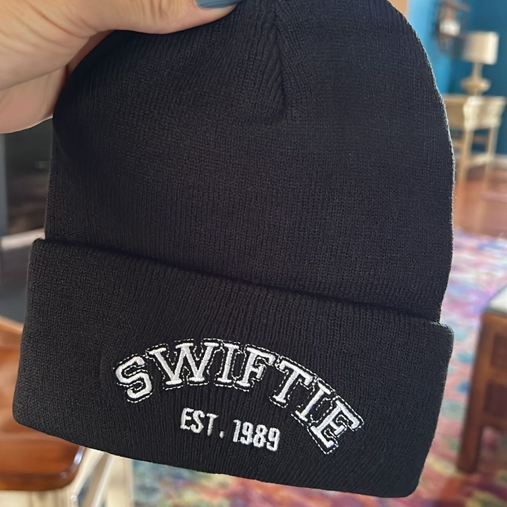 Swiftie Black Acrylic Knit Beanie Cap Hat NWOT